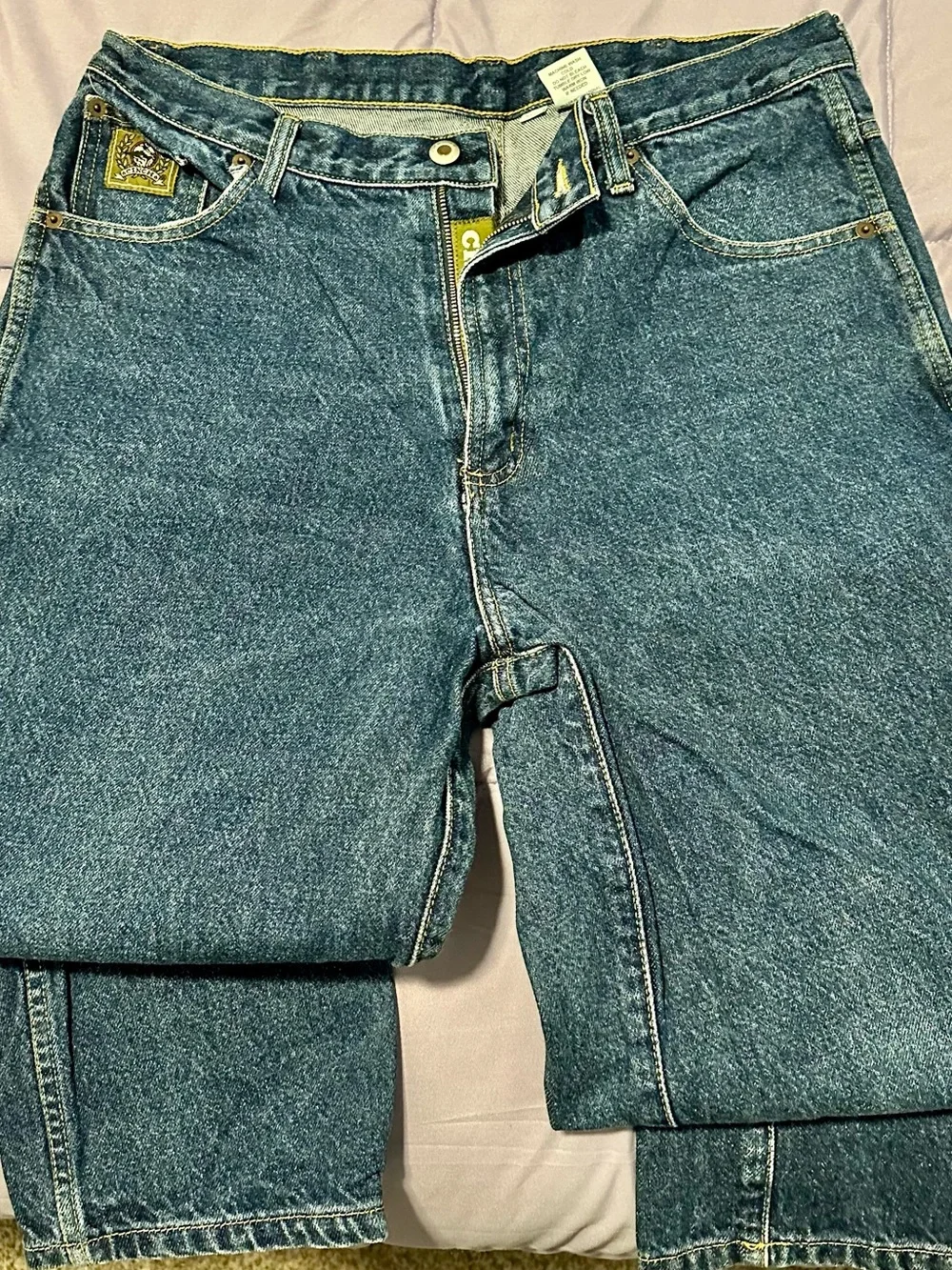 Men’s Cinch Green Label Denim Jeans Tag with Gold Stitching Detail